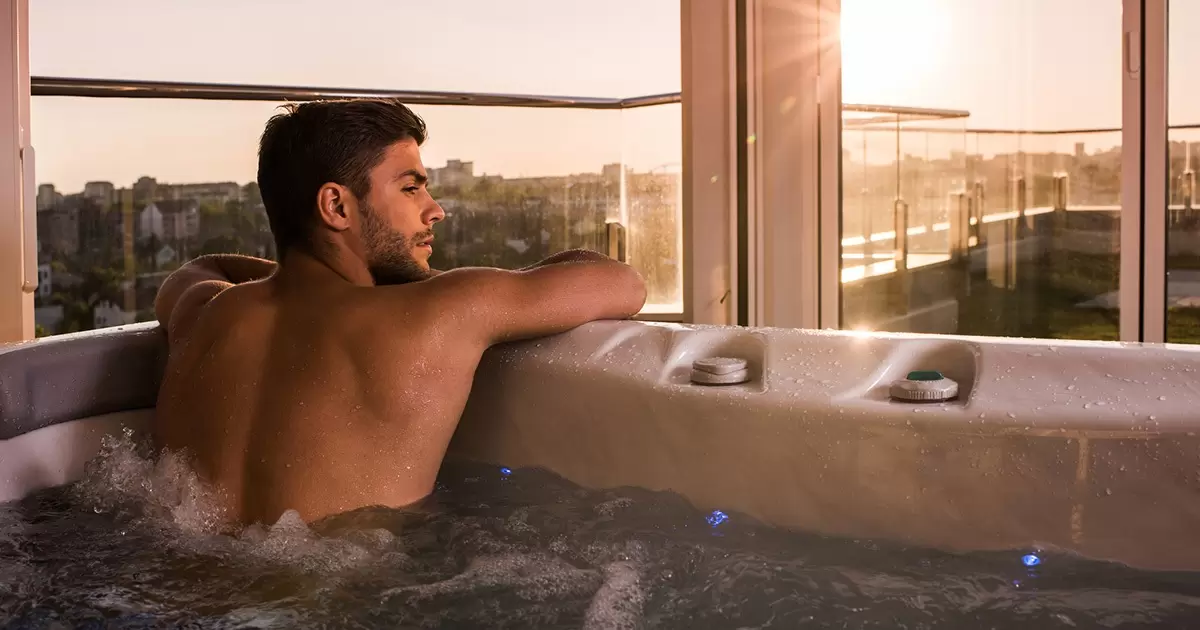 How long does it take for jacuzzi to heat up ?