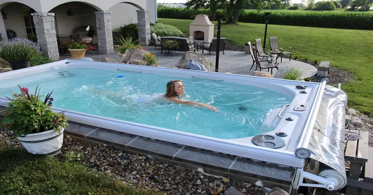 Can you use a jacuzzi as a pool?