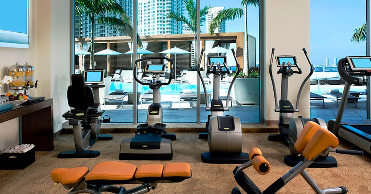Top 11 Fitness Clubs in 2024: Best Gyms with Pools, Saunas, Steam Rooms, and Hot Tubs Near You Offering Spa Amenities